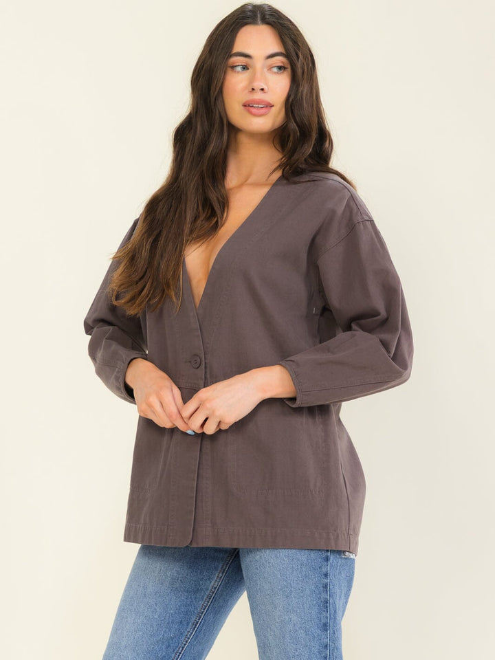 WOMEN'S LONG SLEEVE BUTTON CLOSURE FRONT POCKETS BLAZER