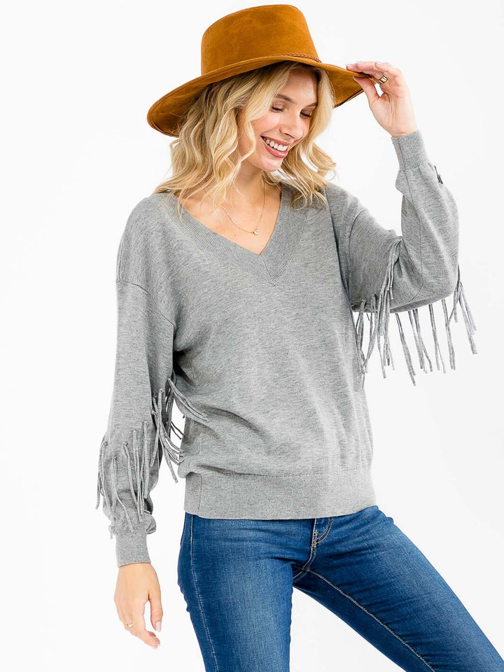WOMEN'S LONG SLEEVE V-NECK FRINGE PULLOVER SWEATER