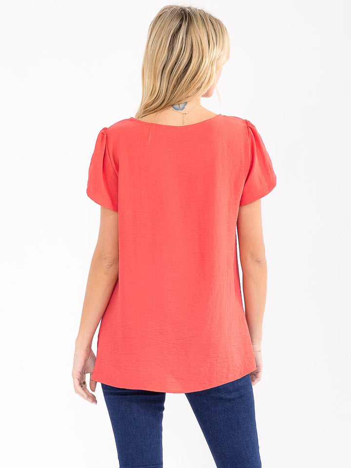 WOMEN'S SHORT DETAILED SLEEVE HIGH-LOW SOLID BLOUSE