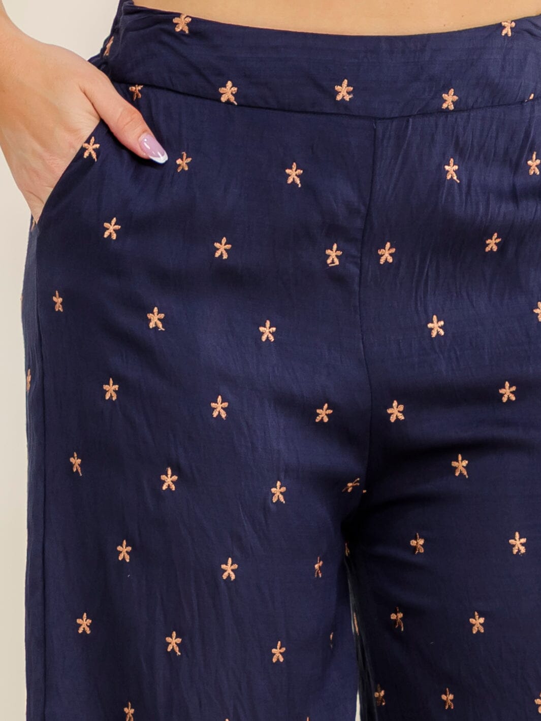 PLUS SIZE ELASTIC WAIST FRONT POCKETS EMBROIDERY WIDE LEG PANTS