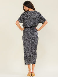 BEULAH WOMEN'S SHORT SLEEVE FRONT TIE MULTI PRINT MAXI DRESS