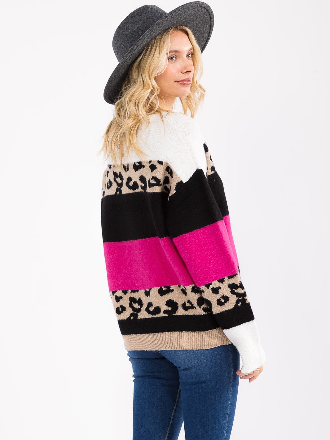 WOMEN'S LONG SLEEVE COLORBLOCK ANIMAL PRINT PULLOVER SWEATER