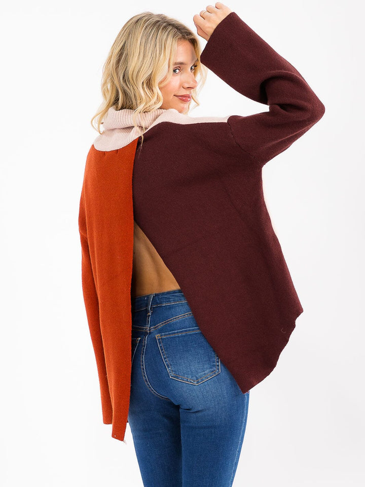 WOMEN'S LONG SLEEVE TURTLE NECK COLORBLOCK OPEN BACK PULLOVER SWEATER