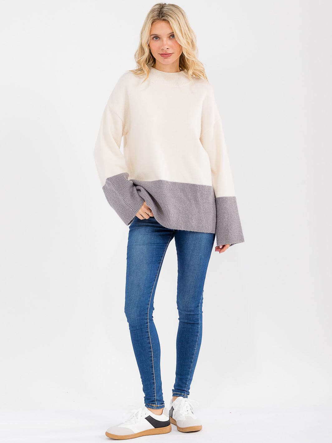 WOMEN'S LONG SLEEVE COLORBLOCK PULLOVER SWEATER