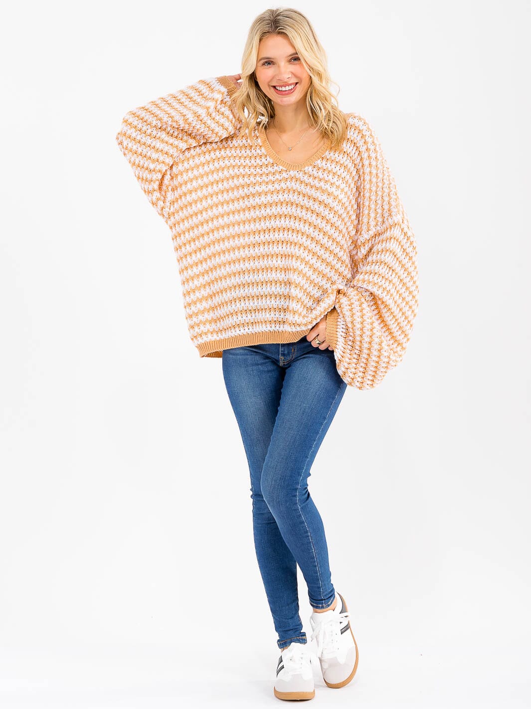 WOMEN'S LONG SLEEVE V-NECK COLORBLOCK OVERSIZED PULLOVER SWEATER