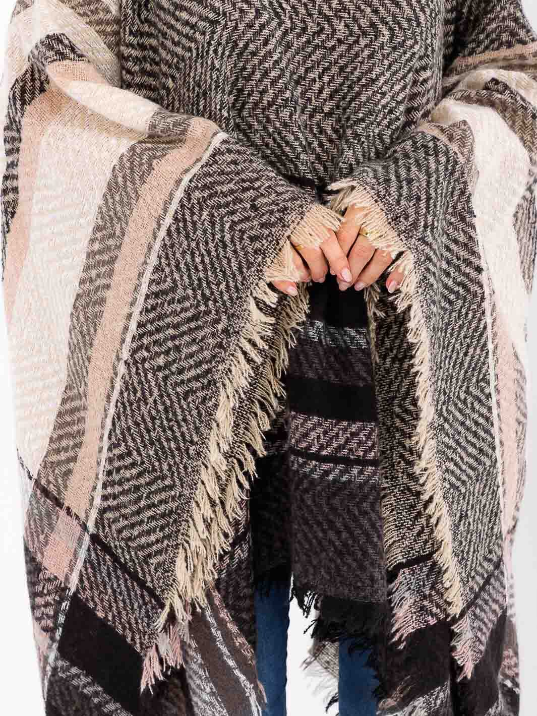 WOMEN'S LONG SLEEVE V-NECK HOODED PLAID PULLOVER PONCHO