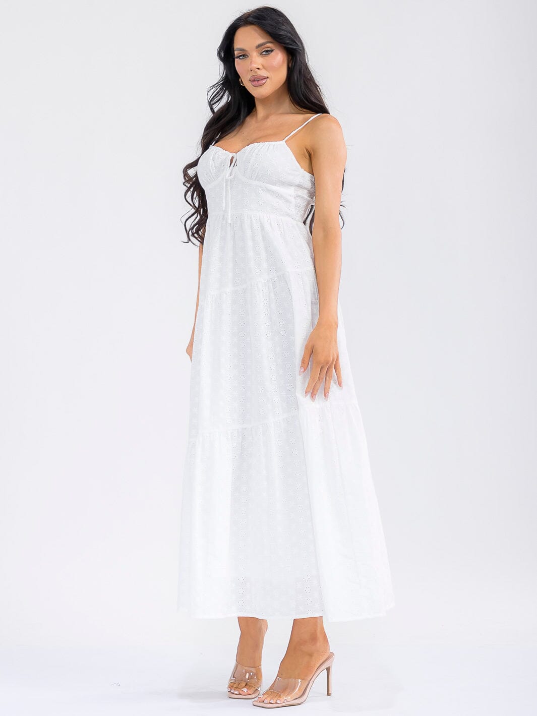 WOMEN'S SLEEVELESS SMOCK EYELET DETAILED MAXI DRESS