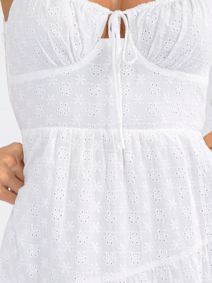 WOMEN'S SLEEVELESS SMOCK EYELET DETAILED MAXI DRESS