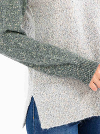 WOMEN'S LONG SLEEVE COLORBLOCK PULLOVER SWEATER