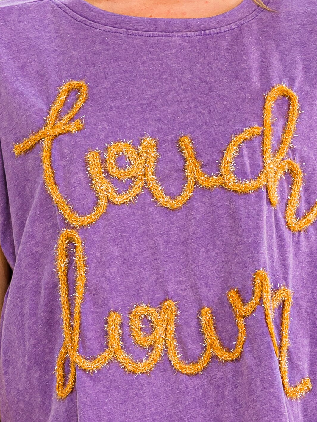 WOMEN'S SHORT SLEEVE HIGH-LOW TOUCHDOWN WASHED TOP