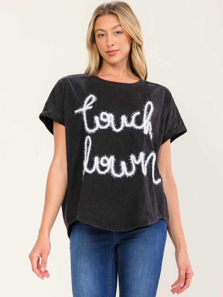 WOMEN'S SHORT SLEEVE HIGH-LOW TOUCHDOWN WASHED TOP