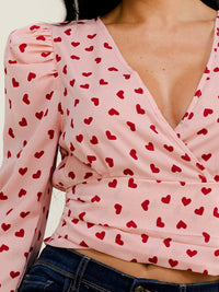 WOMEN'S LONG PUFF SLEEVE SURPLICE HEARTS PRINT CROP TOP