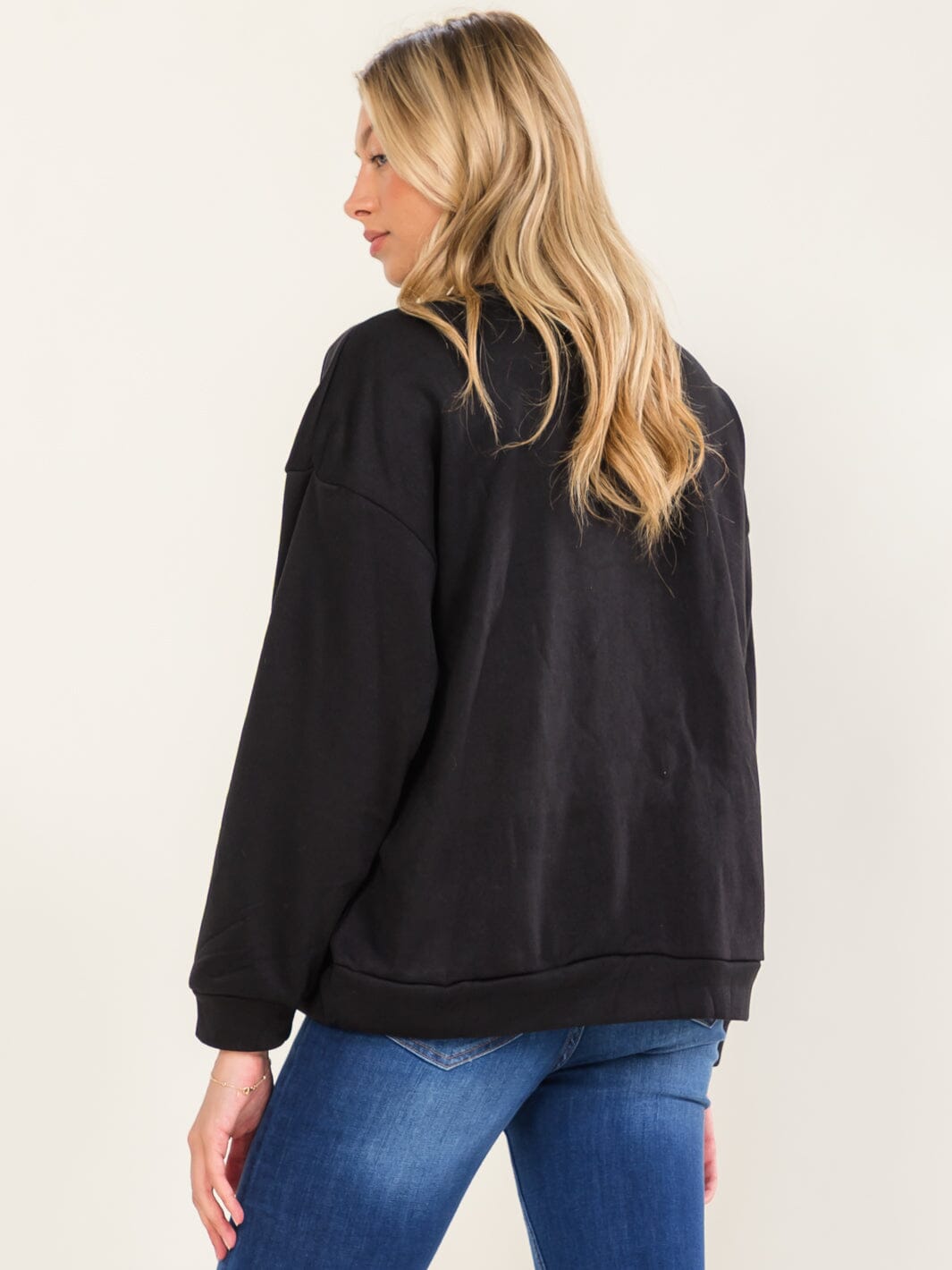 WOMEN'S LONG SLEEVE STUDS WIFEY PULLOVER SWEATER