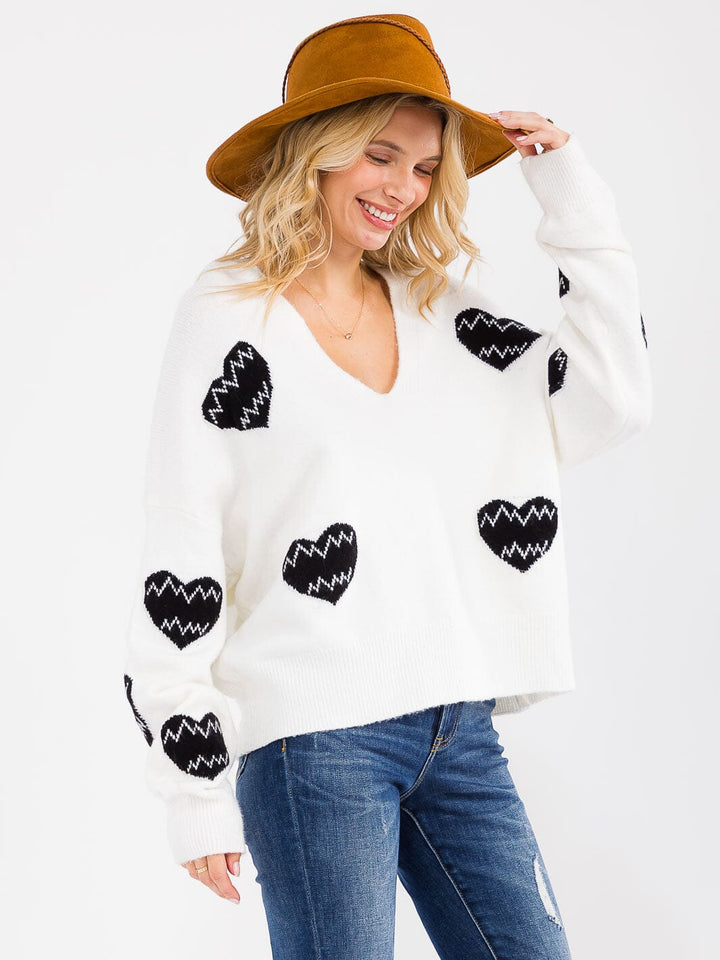 WOMEN'S LONG SLEEVE V-NECK HEART PRINT KNIT PULLOVER SWEATER