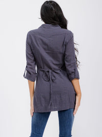 WOMEN'S LONG SLEEVE BUTTON UP FRONT POCKET PLAID TOP