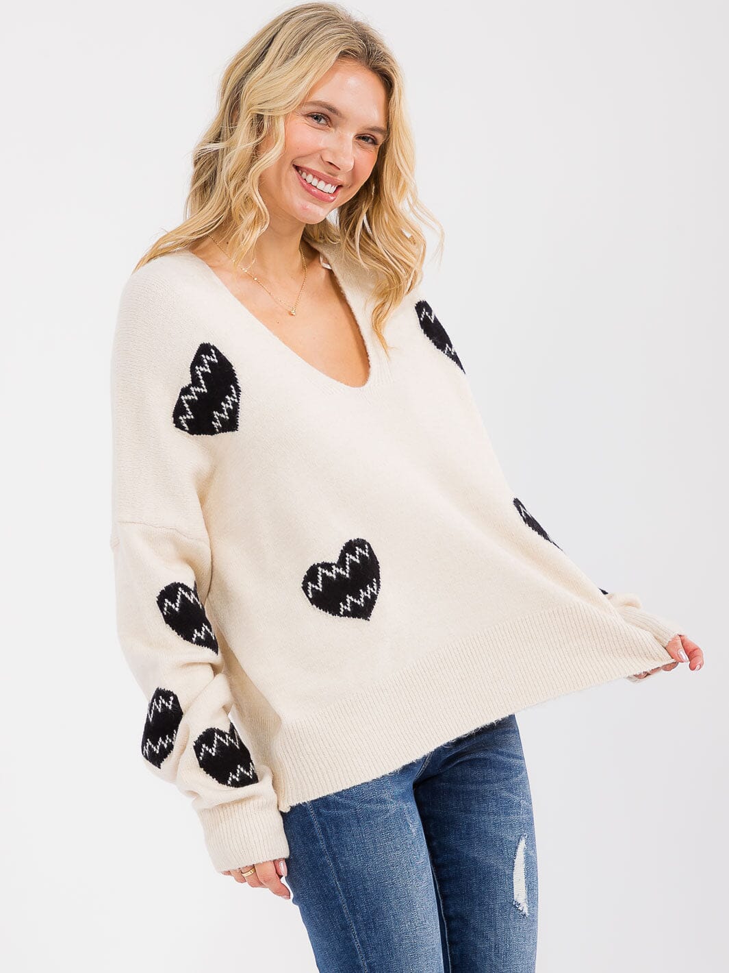 WOMEN'S LONG SLEEVE V-NECK HEART PRINT KNIT PULLOVER SWEATER