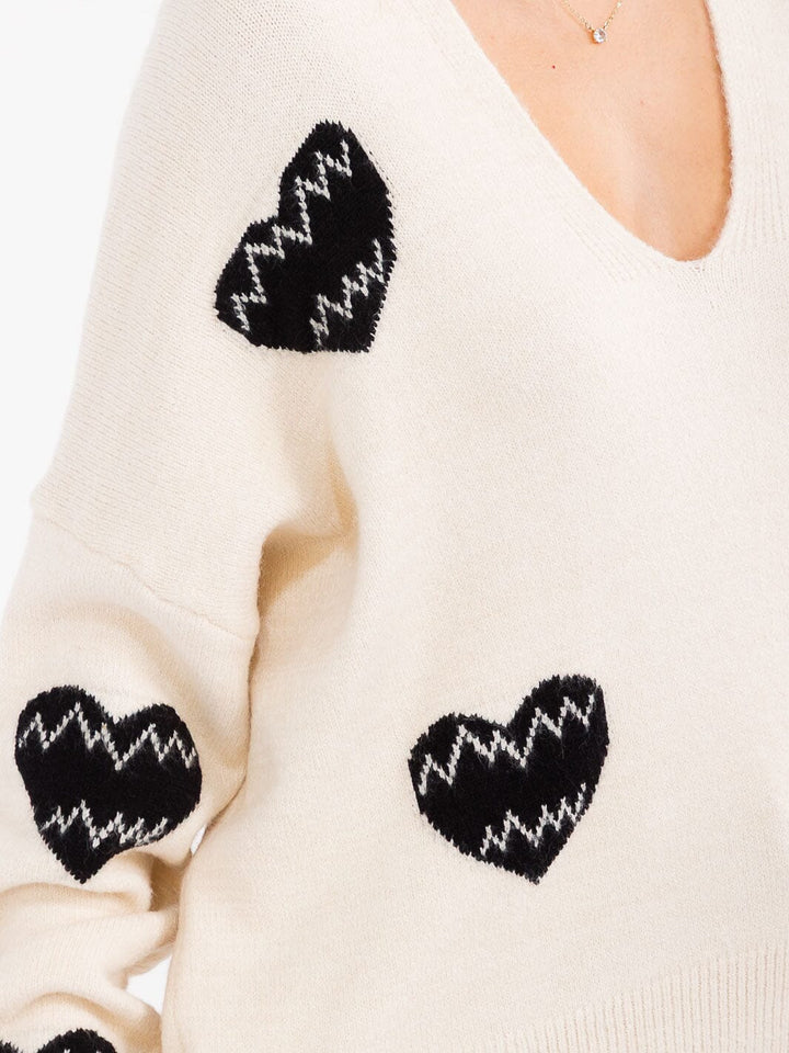 WOMEN'S LONG SLEEVE V-NECK HEART PRINT KNIT PULLOVER SWEATER