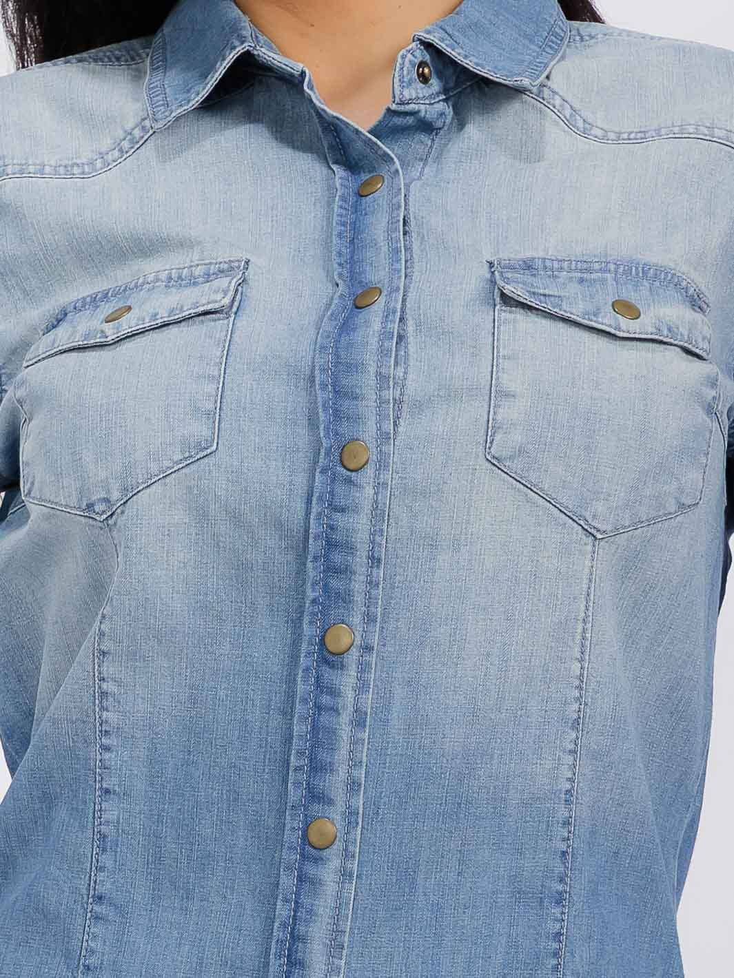 WOMEN'S LONG SLEEVE BUTTON UP WASHED DENIM TOP