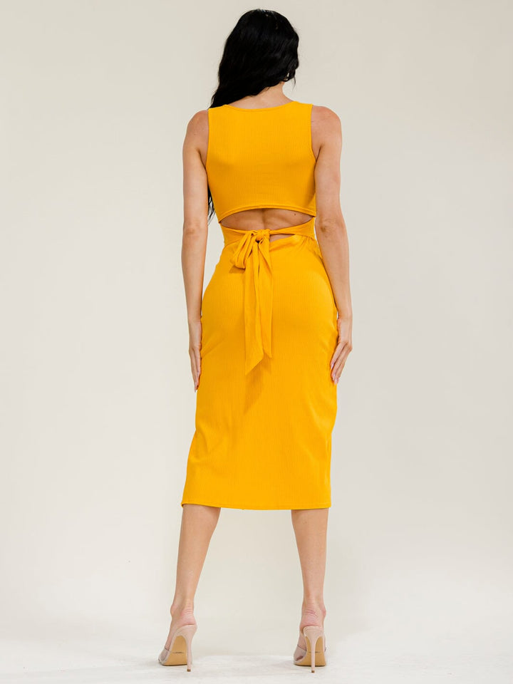 WOMEN'S SLEEVELESS FRONT SLIT OPEN BACK RIBBED MIDI DRESS
