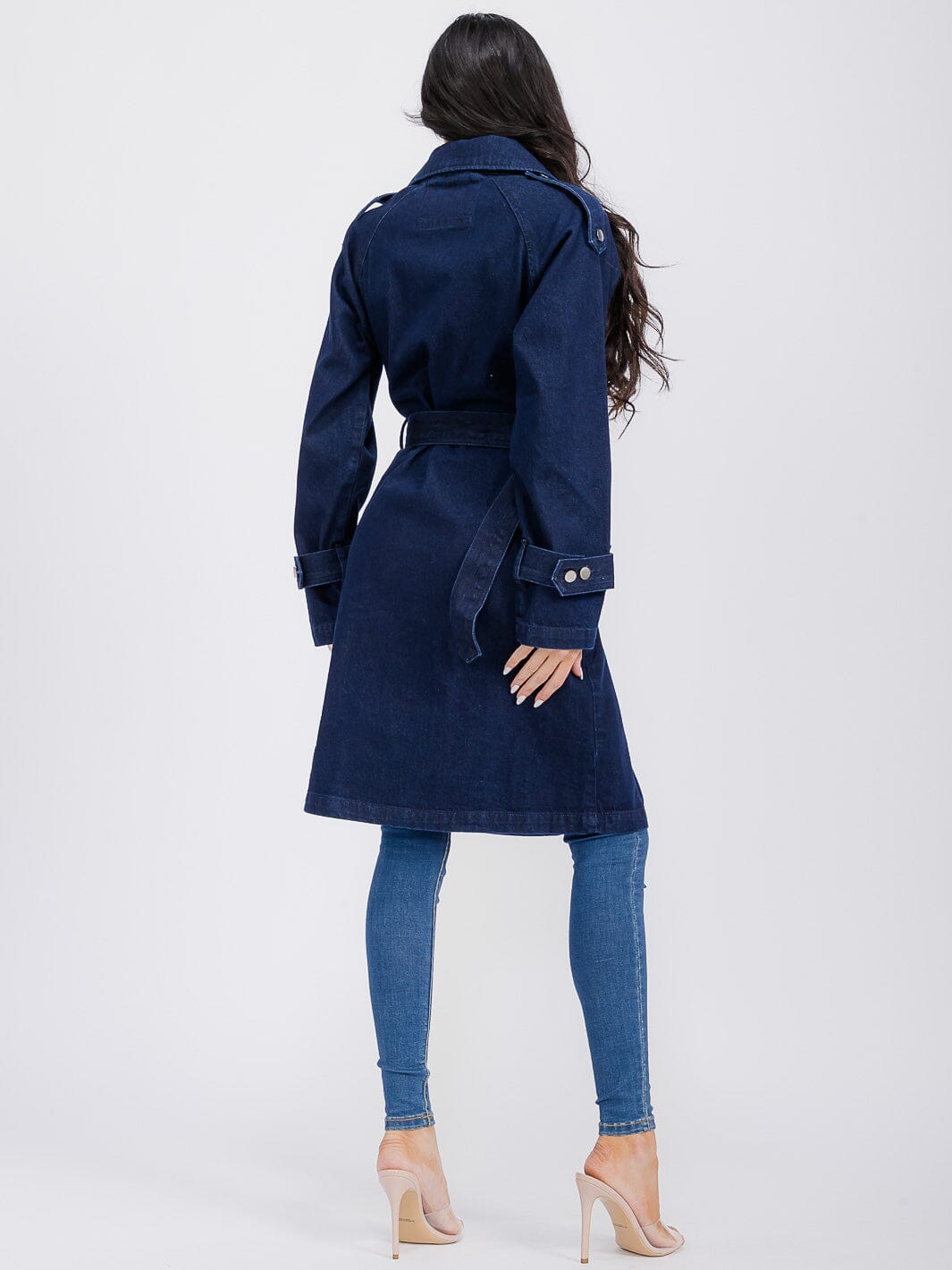 WOMEN'S LONG SLEEVE BUTTON CLOSURE FRONT POCKETS BELTED DENIM COAT