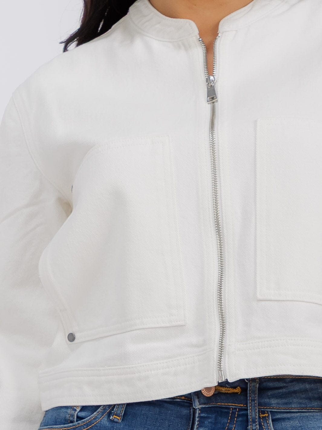 WOMEN'S LONG SLEEVE ZIPPER CLOSURE FRONT POCKETS DENIM JACKET