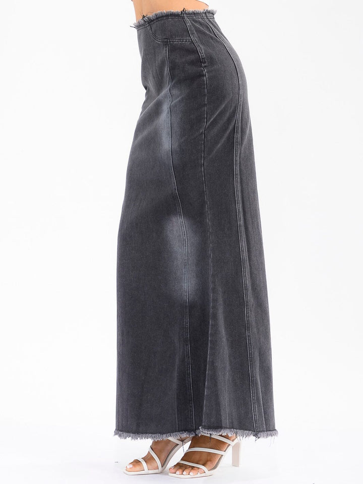 WOMEN'S ZIPPER CLOSURE WASHED DENIM MAXI SKIRT