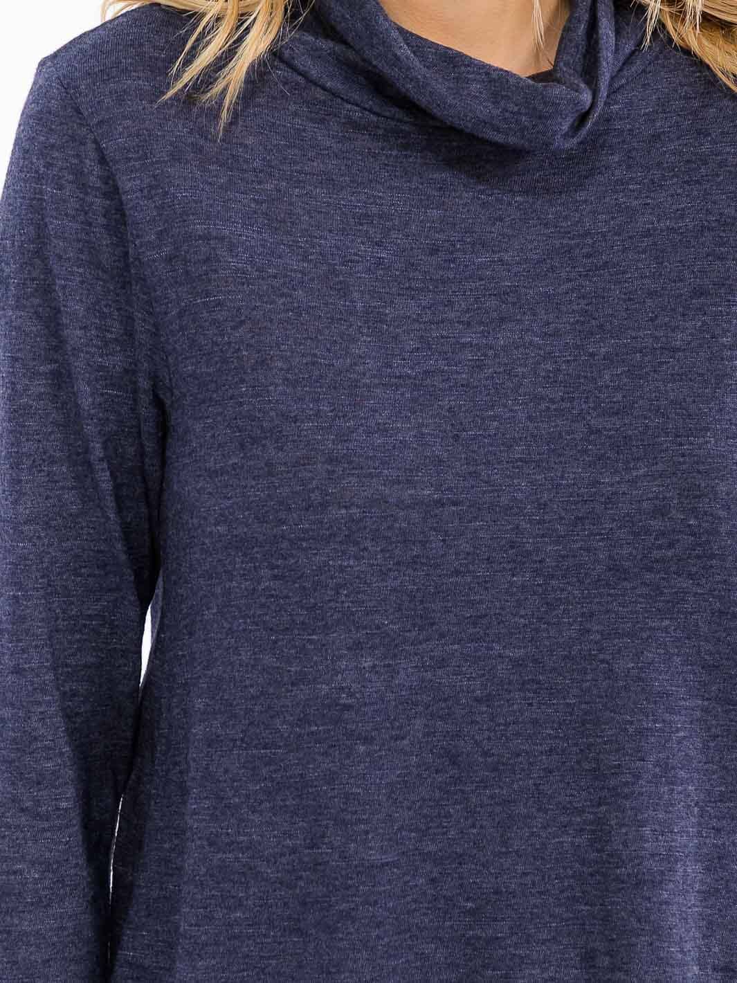 WOMEN'S LONG SLEEVE TURTLE NECK TOP