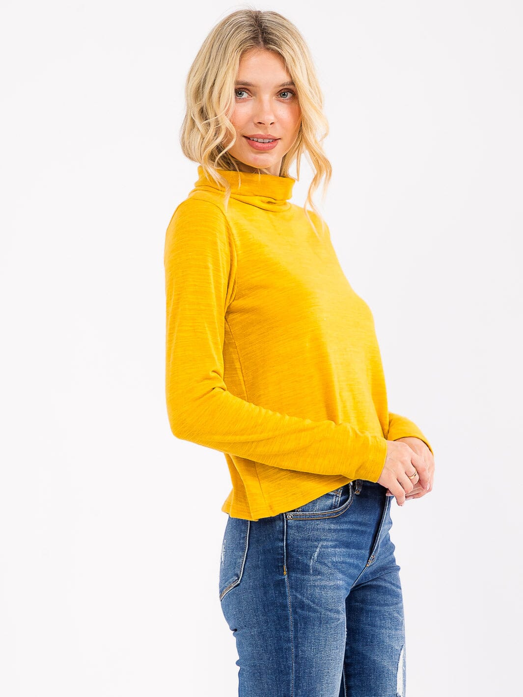 WOMEN'S LONG SLEEVE TURTLE NECK TOP