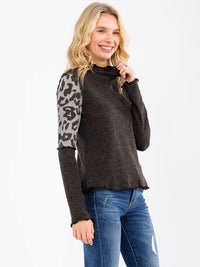 WOMEN'S LONG SLEEVE MOCK NECK ANIMAL PRINT RIBBED TOP