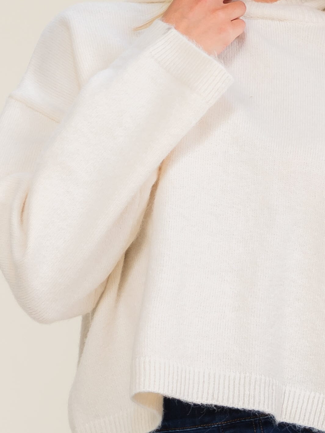 WOMEN'S LONG SLEEVE HOODED PULLOVER SWEATER
