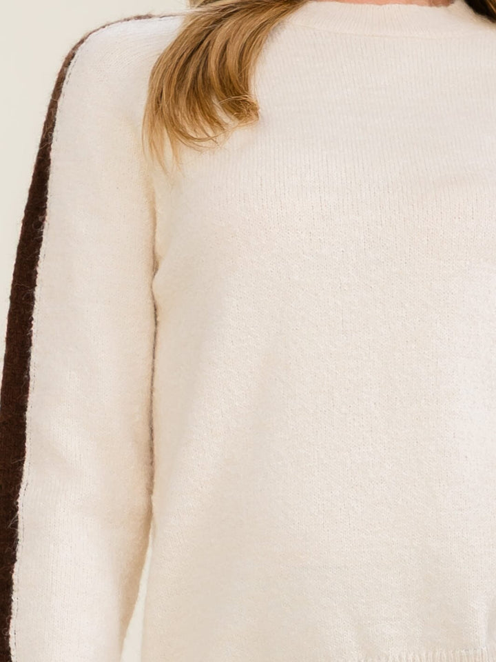 WOMEN'S LONG SLEEVE PULLOVER SWEATER