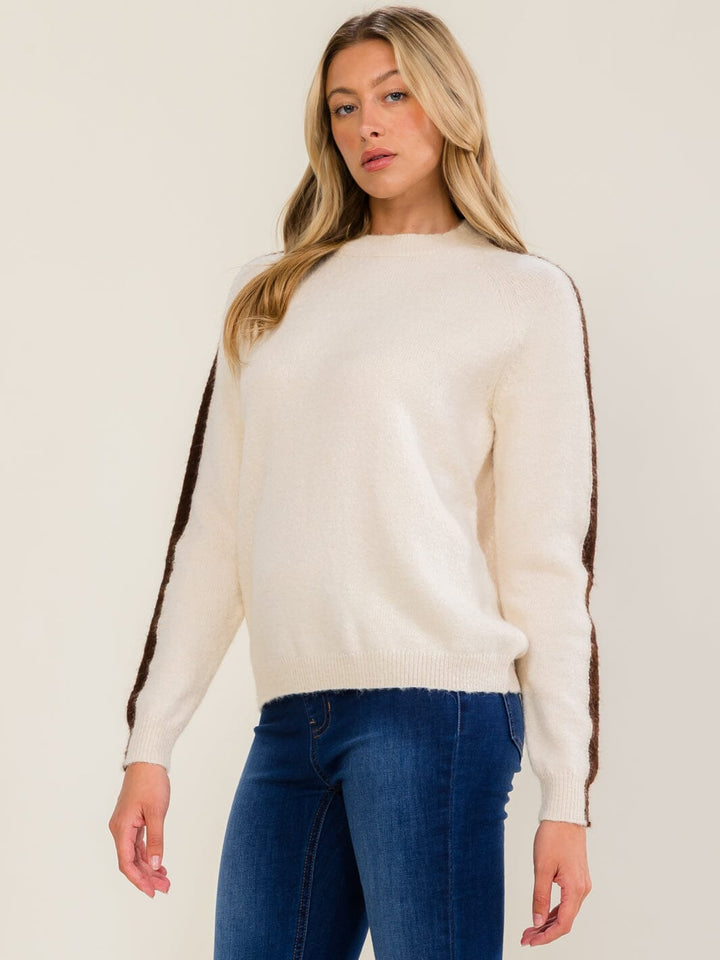 WOMEN'S LONG SLEEVE PULLOVER SWEATER
