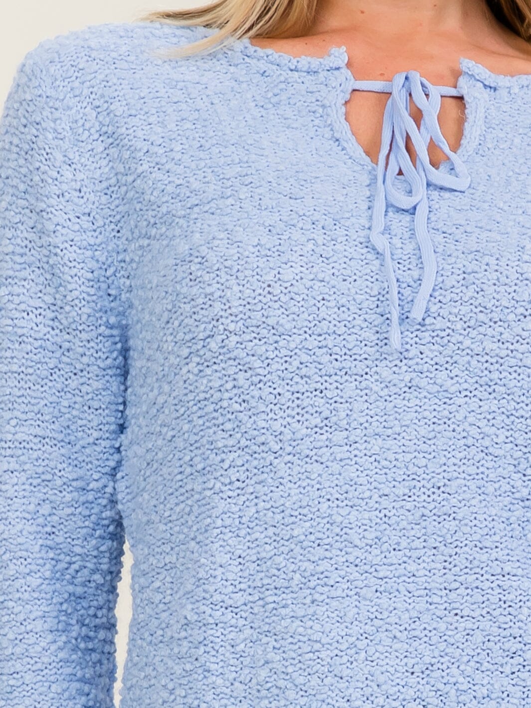 WOMEN'S LONG SLEEVE V-NECK PULLOVER SWEATER