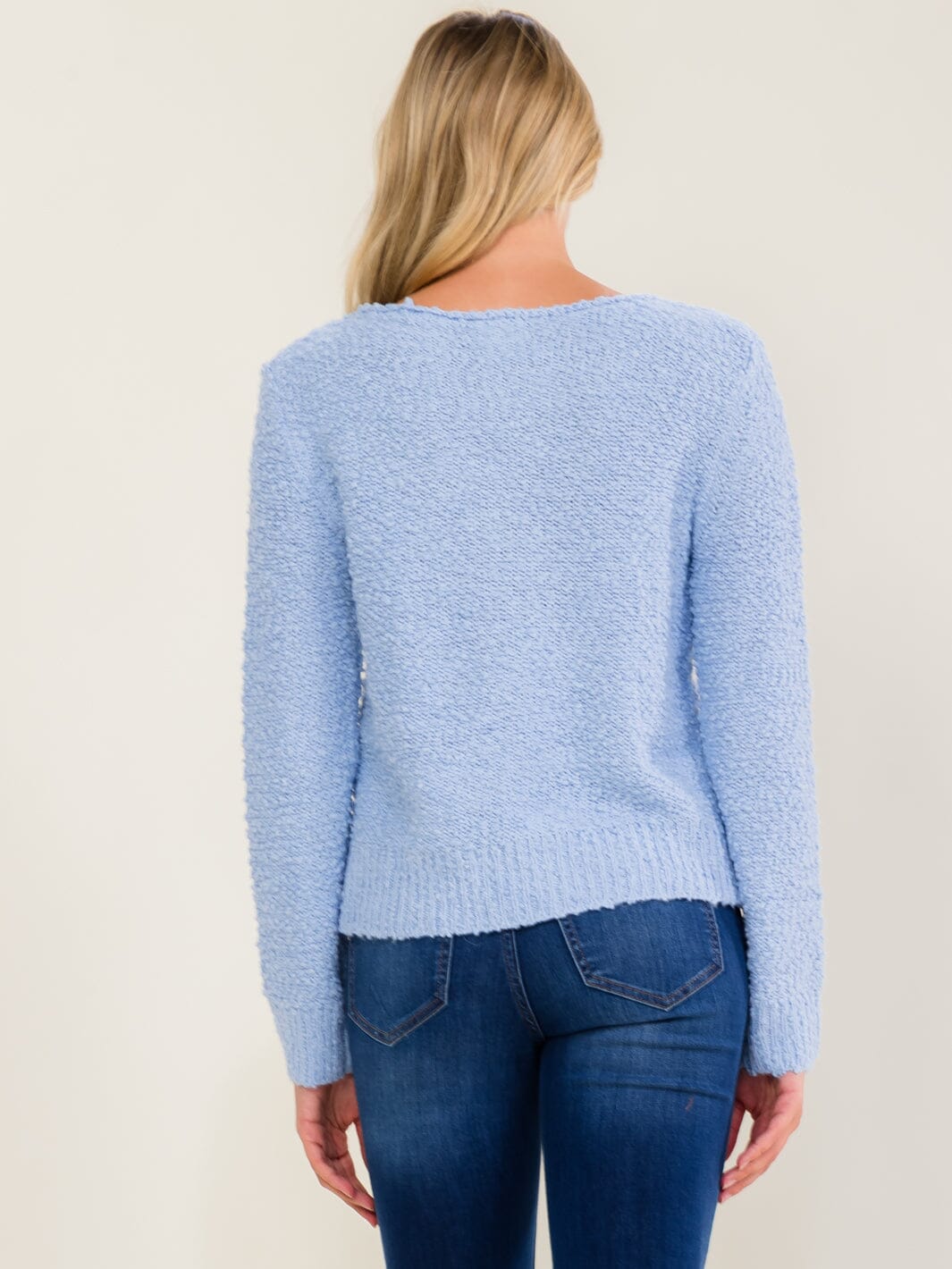 WOMEN'S LONG SLEEVE V-NECK PULLOVER SWEATER