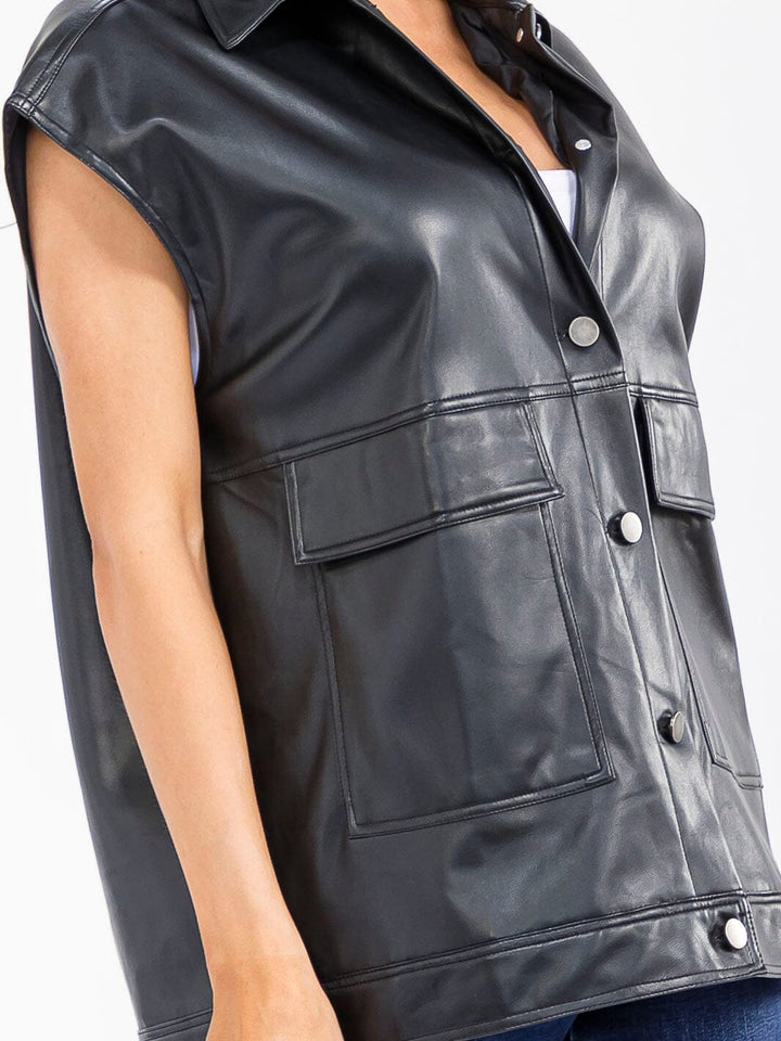 WOMEN'S SLEEVELESS BUTTON CLOSURE FRONT POCKETS PU PLEATHER VEST