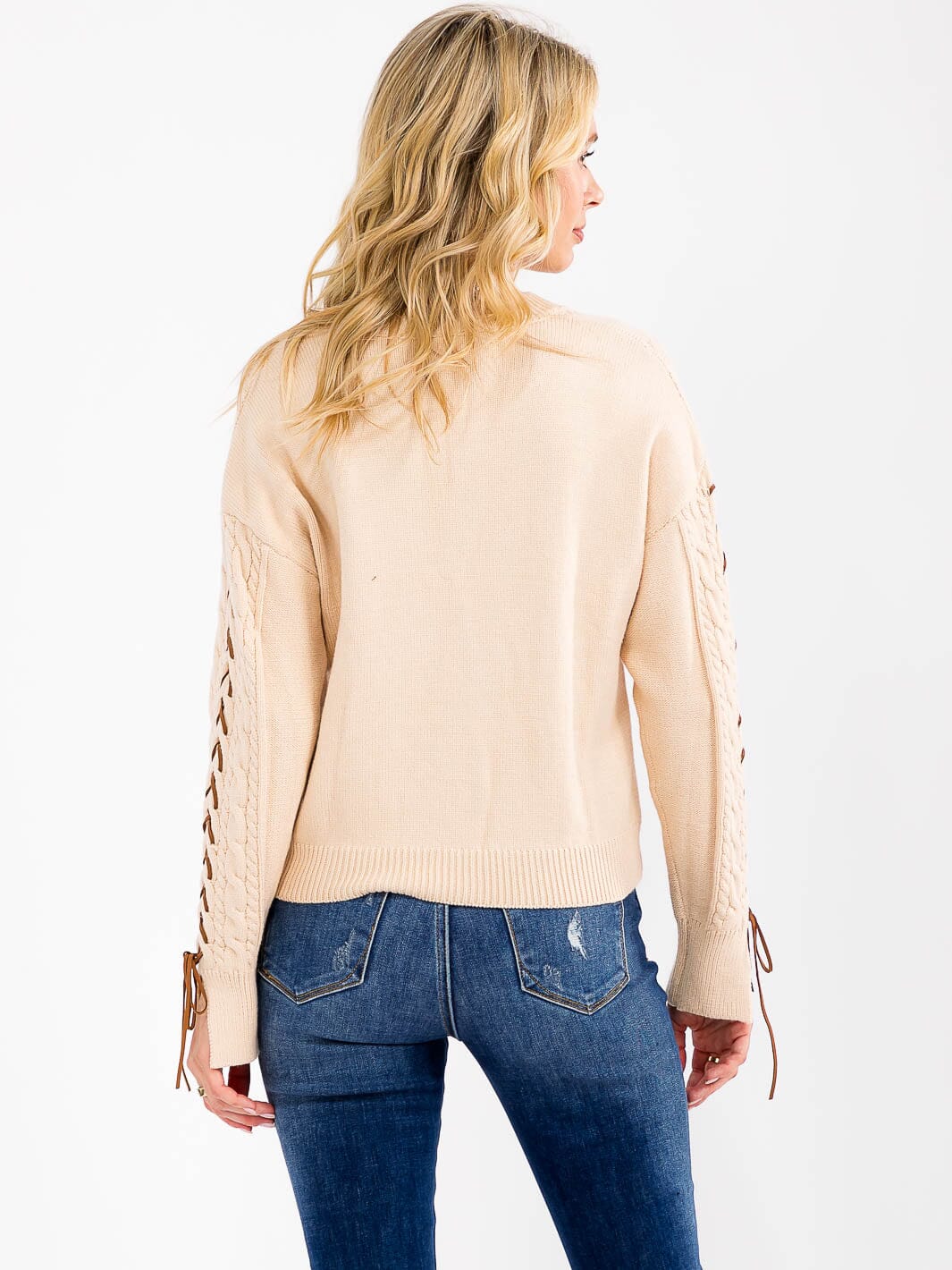 WOMEN'S LONG DETAILED SLEEVE PULLOVER SWEATER