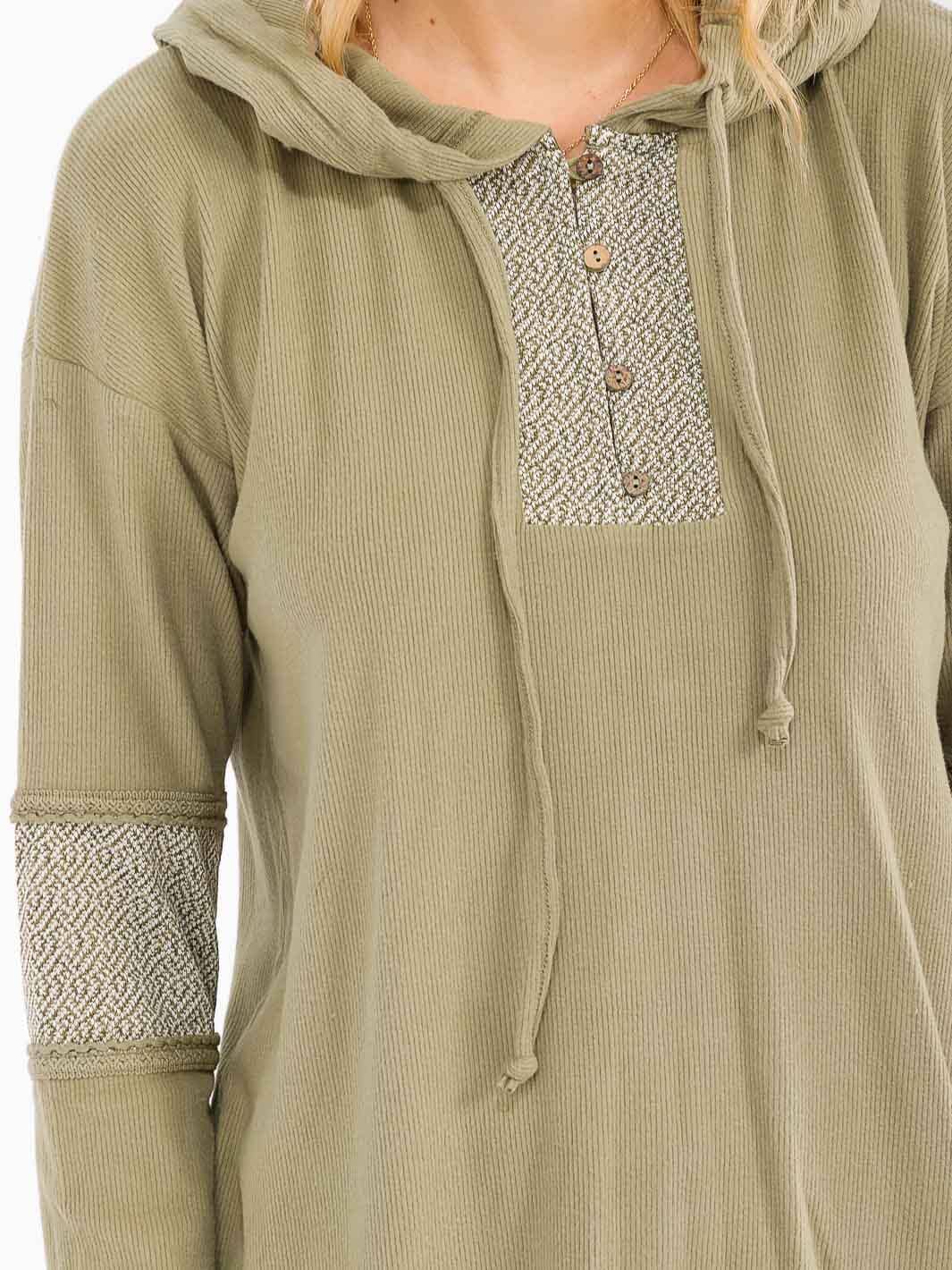 WOMEN'S LONG SLEEVE BUTTON UP HOODED TOP