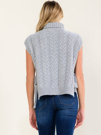 WOMEN'S SLEEVELESS TURTLE NECK CABLE KNIT SWEATER TOP