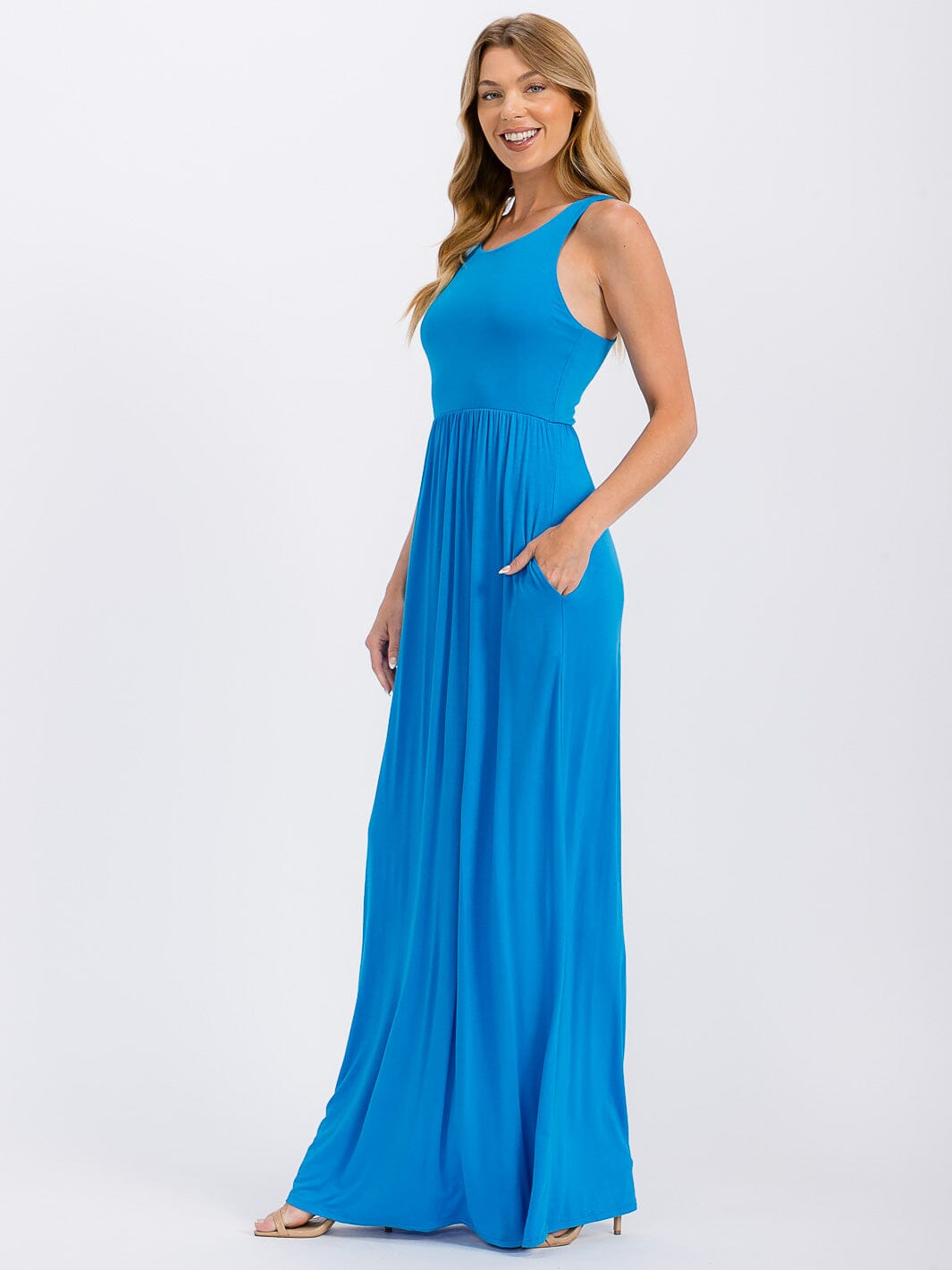 WOMEN'S SLEEVELESS ELASTIC WAIST FRONT POCKETS MAXI DRESS