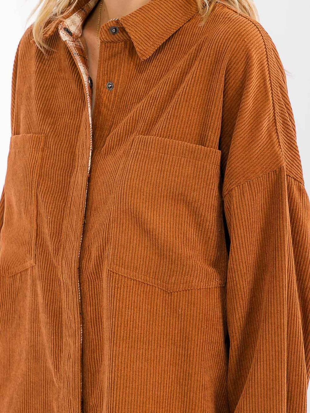 WOMEN'S LONG SLEEVE BUTTON UP FRONT POCKET CORDUROY SHACKET