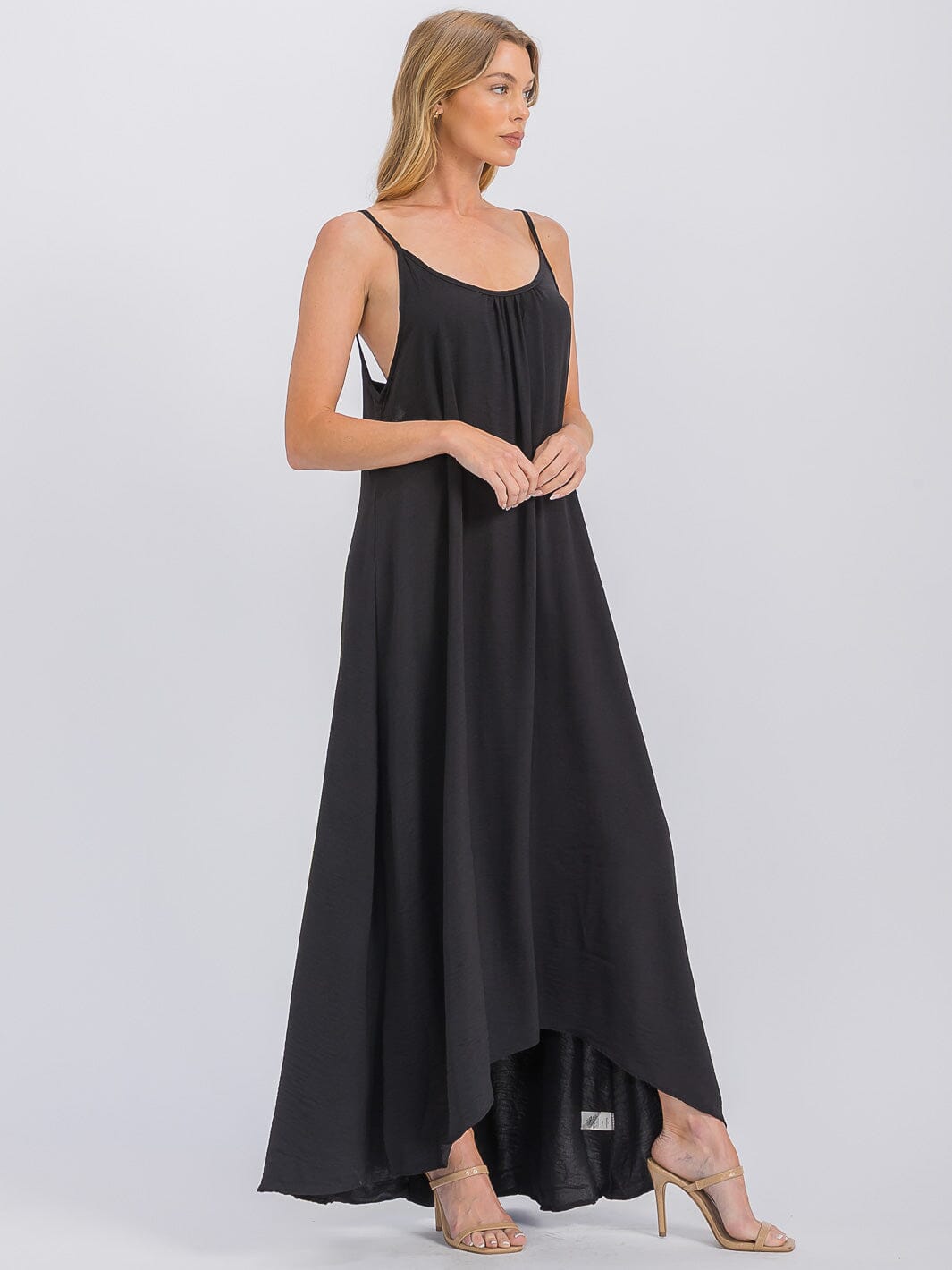 WOMEN'S SLEEVELESS OPEN BACK HIGH-LOW MAXI DRESS