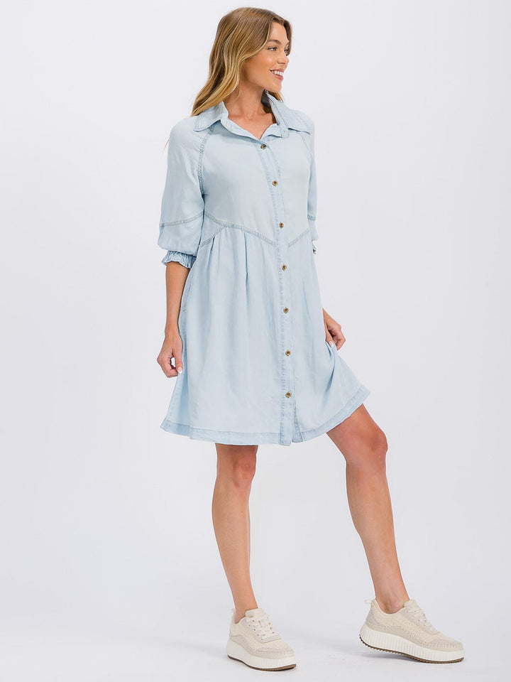 WOMEN'S 3/4 SLEEVE FRONT POCKET BUTTON CLOSURE CHAMBRAY MINI DRESS