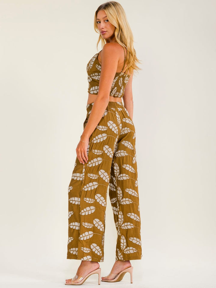 WOMEN'S SLEEVELESS V-NECK SMOCK CROP TOP & ELASTIC WAIST POCKETS STRAIGHT LEG PANTS LEAF CROCHET 2PC. SET