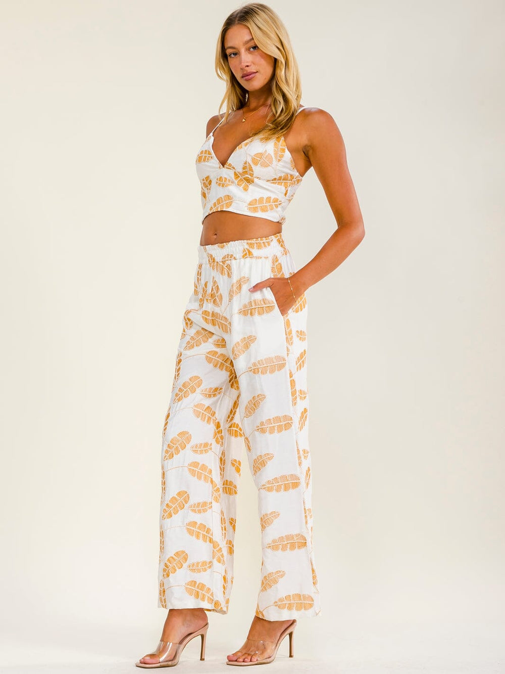 WOMEN'S SLEEVELESS V-NECK SMOCK CROP TOP & ELASTIC WAIST POCKETS STRAIGHT LEG PANTS LEAF CROCHET 2PC. SET