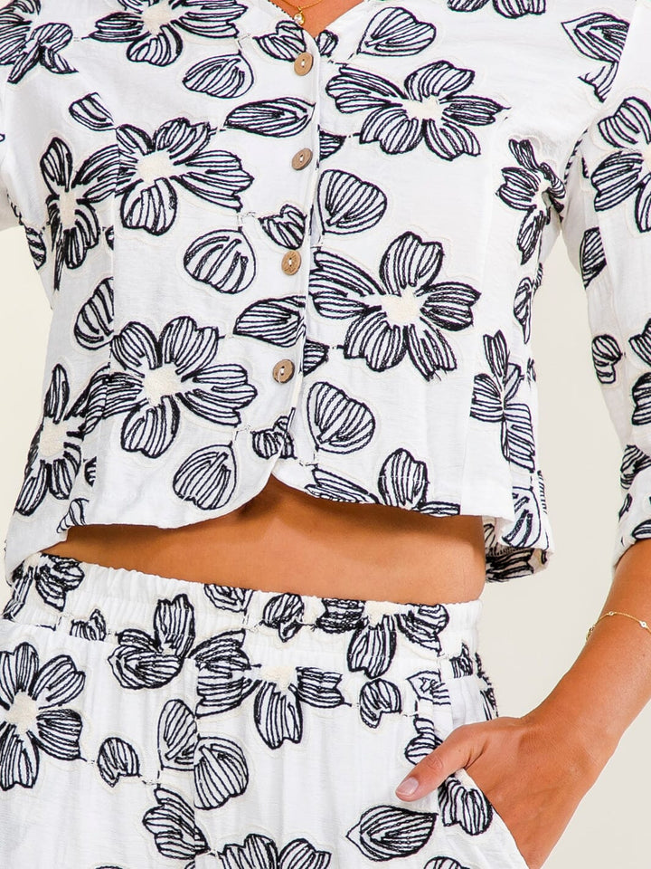 WOMEN'S 3/4 SLEEVES BUTTON UP BLOUSE & ELASTIC WAIST POCKETS STRAIGHT LEG PANTS FLORAL STITCHED 2PC. SET