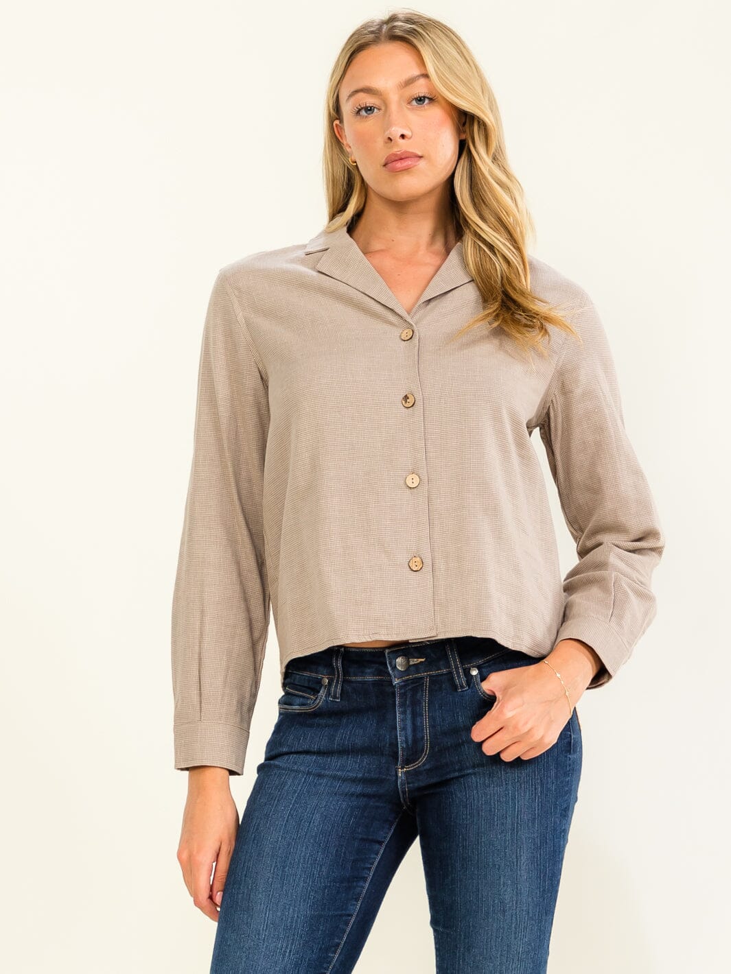WOMEN'S LONG SLEEVE BUTTON UP TOP