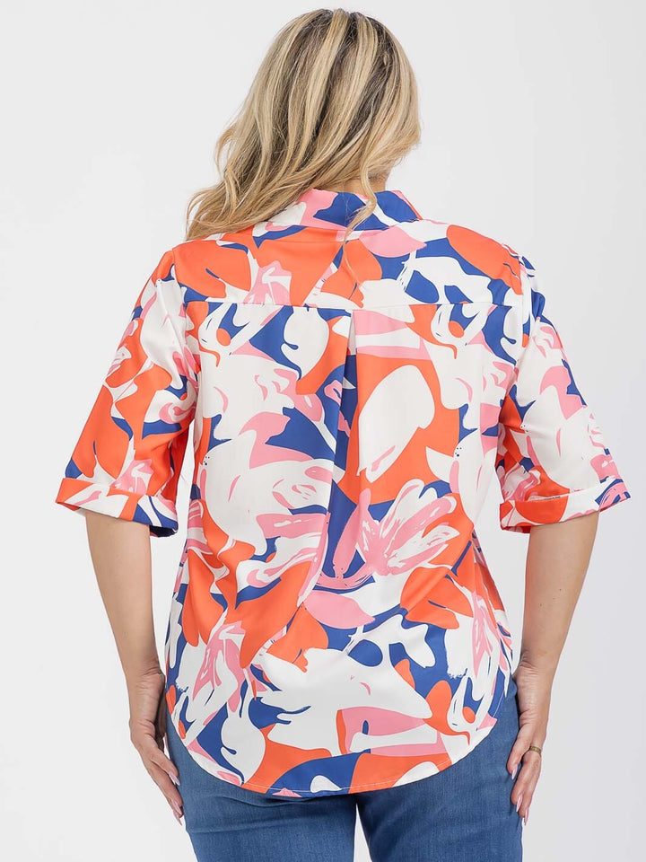 PLUS SIZE SHORT SLEEVE BUTTON UP GRAPHIC HIGH-LOW BLOUSE