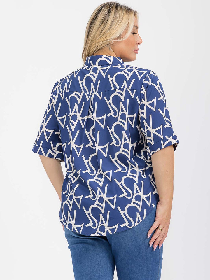 PLUS SIZE SHORT SLEEVE BUTTON UP GRAPHIC HIGH-LOW BLOUSE
