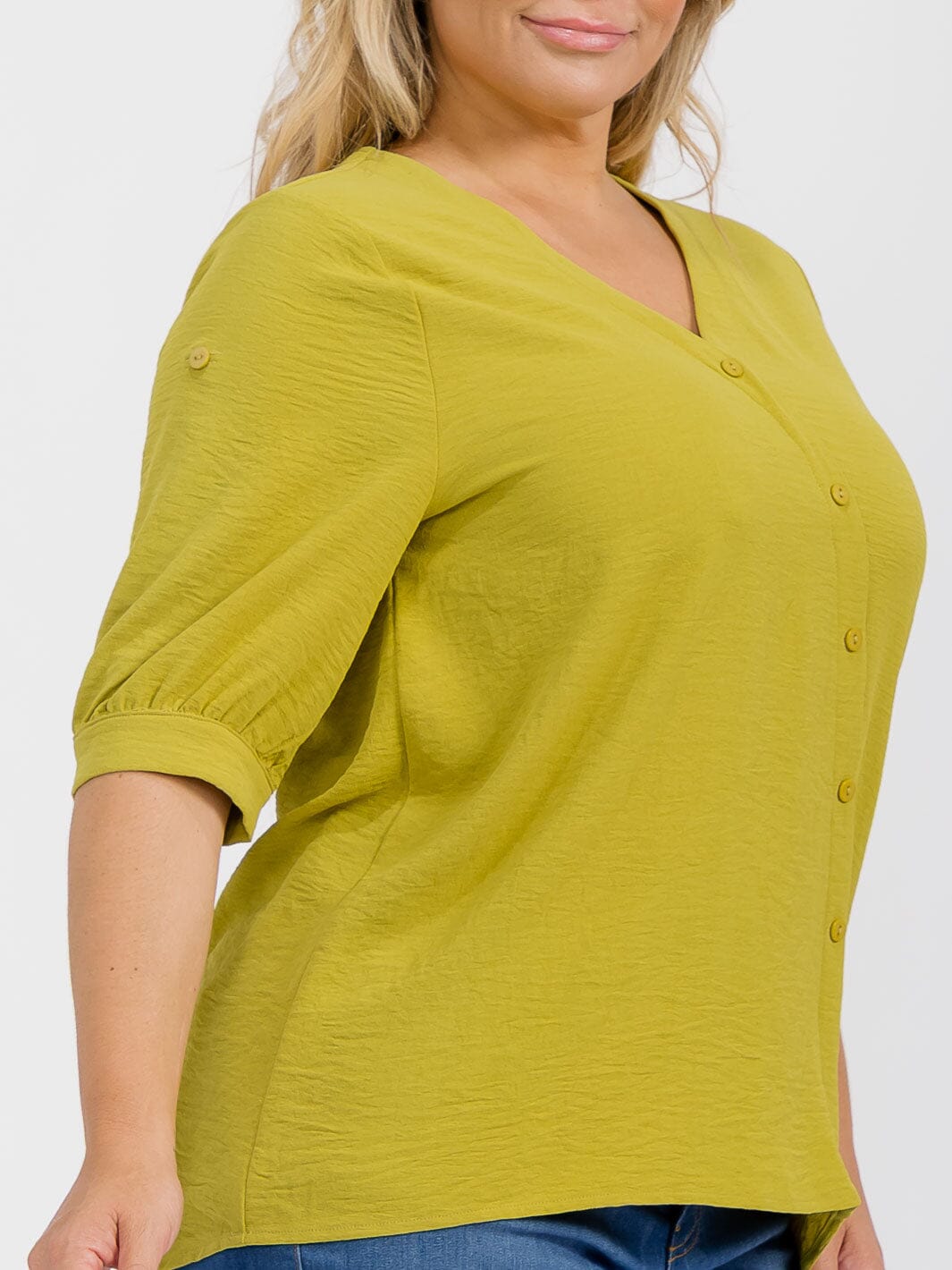 PLUS SIZE SHORT SLEEVE V-NECK BUTTONS DETAILED HIGH-LOW BLOUSE