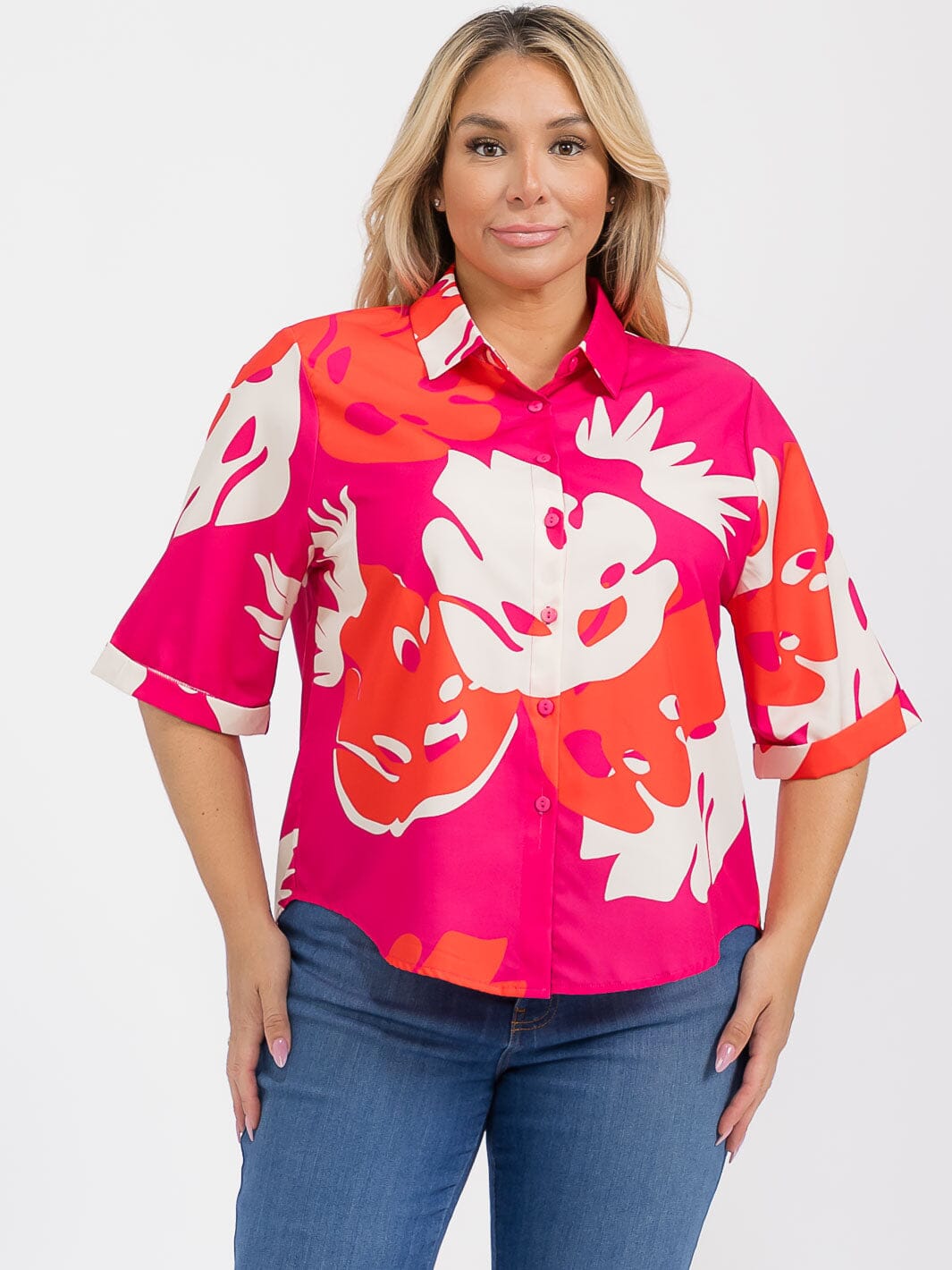 PLUS SIZE SHORT SLEEVE BUTTON UP GRAPHIC HIGH-LOW BLOUSE